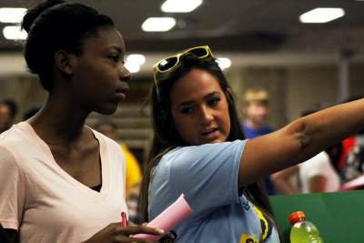 Link Crew leaders helped guide freshmen through orientation held Aug. 17. (Photo by Sturdivant)