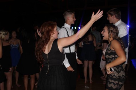 Students seen dancing at homecoming