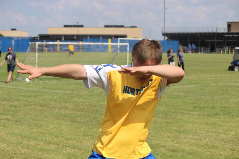 Sophomore Blake Unrein dabs. 